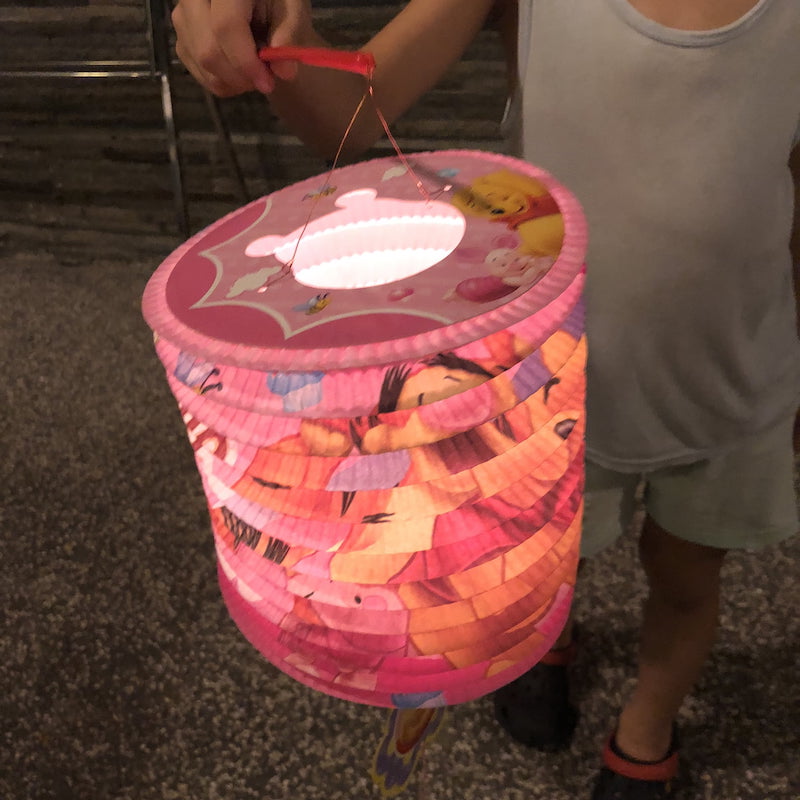 Chinese Mid-Autumn Festival carry lantern
